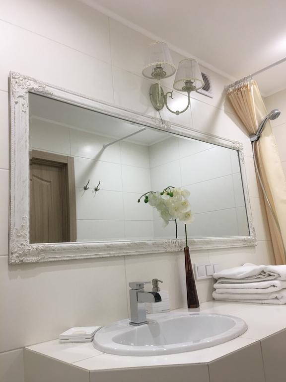 Studio Luxe On Victory Street In The City Center Виниця Екстериор снимка